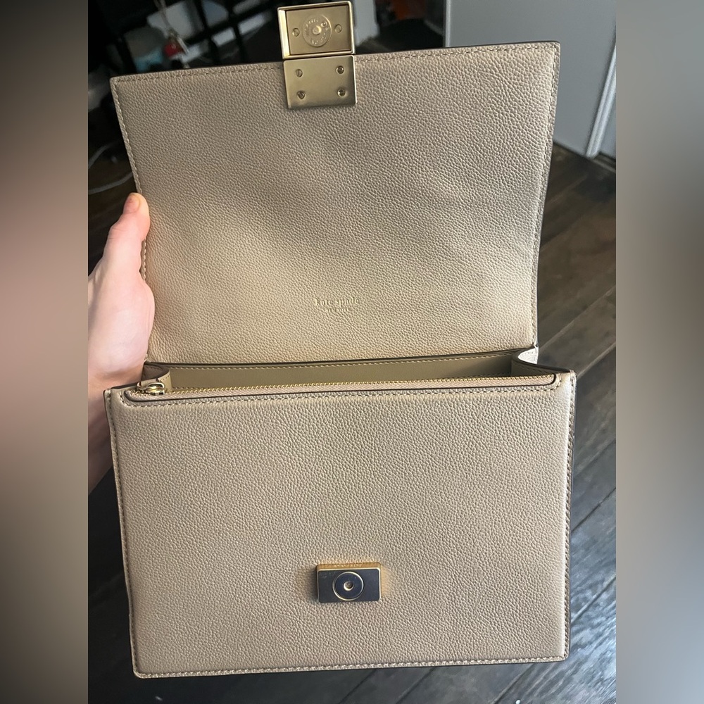 Kate Spade Purse - Picture 9 of 9